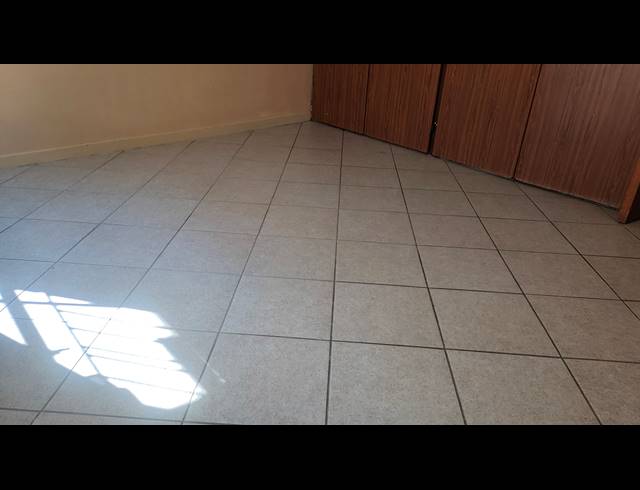 2 BEDROOM FLAT FOR SALE IN SILVERTON
